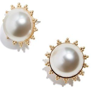 π Baublebar Dee Pearl Button Stud Earrings